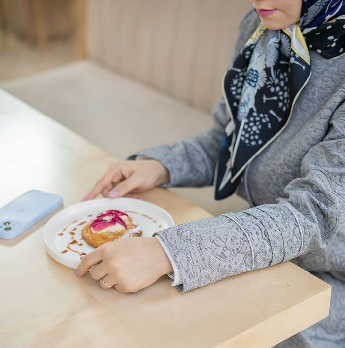 مانتو ‌ژاکارد طوسی کدS266، تصویر 4